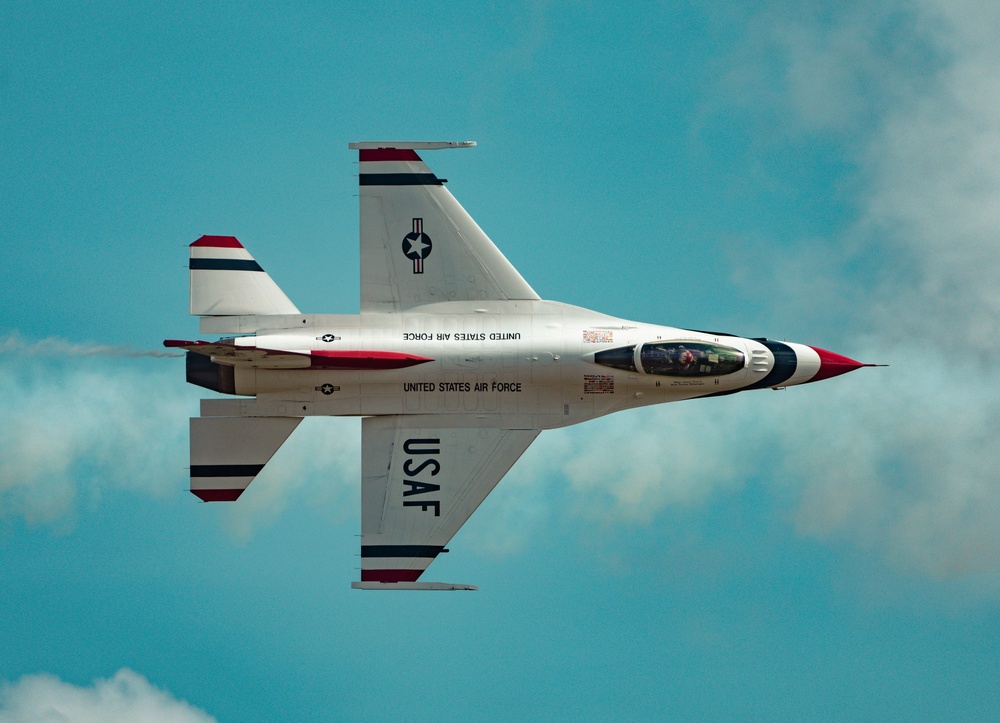 Thunderbirds perform in Punta Gorda