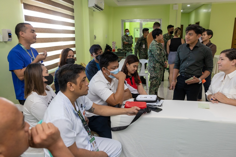 Medical personnel from CLB-31 meet with Batanes General Hospital medical staff