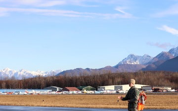 Aviation distress signal draws rapid, multi-agency response at Merrill Field Airport