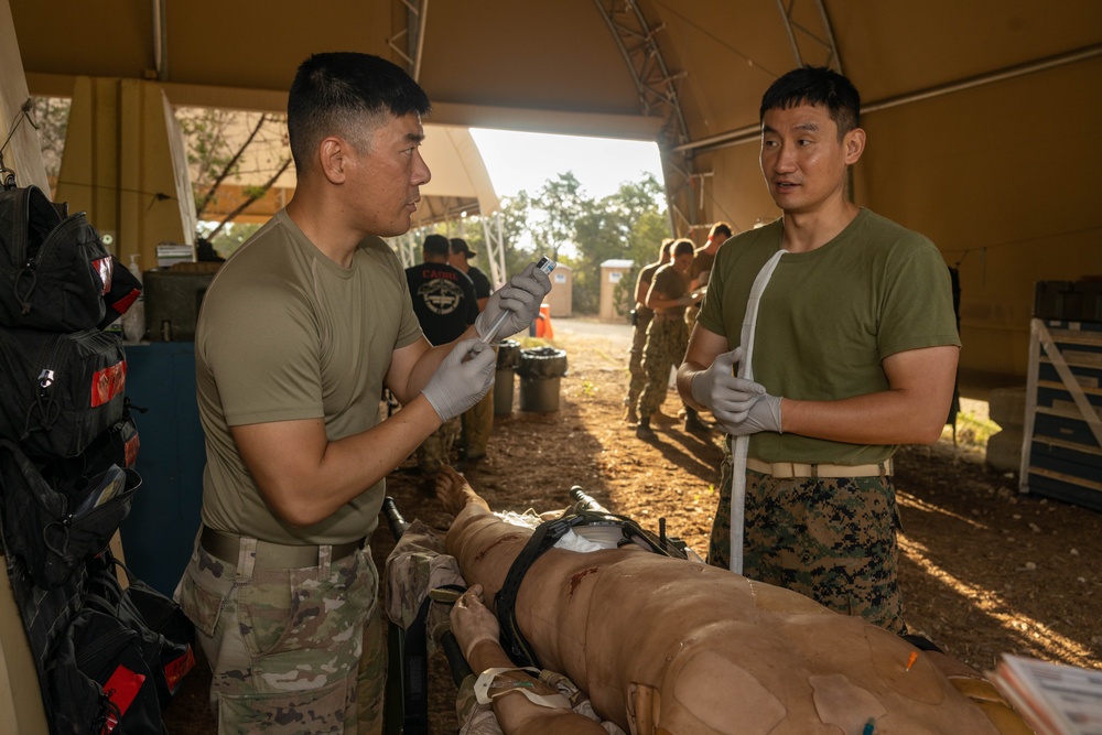 3rd Dental Battalion Officers participate in Combat Casualty Care Course (C4)