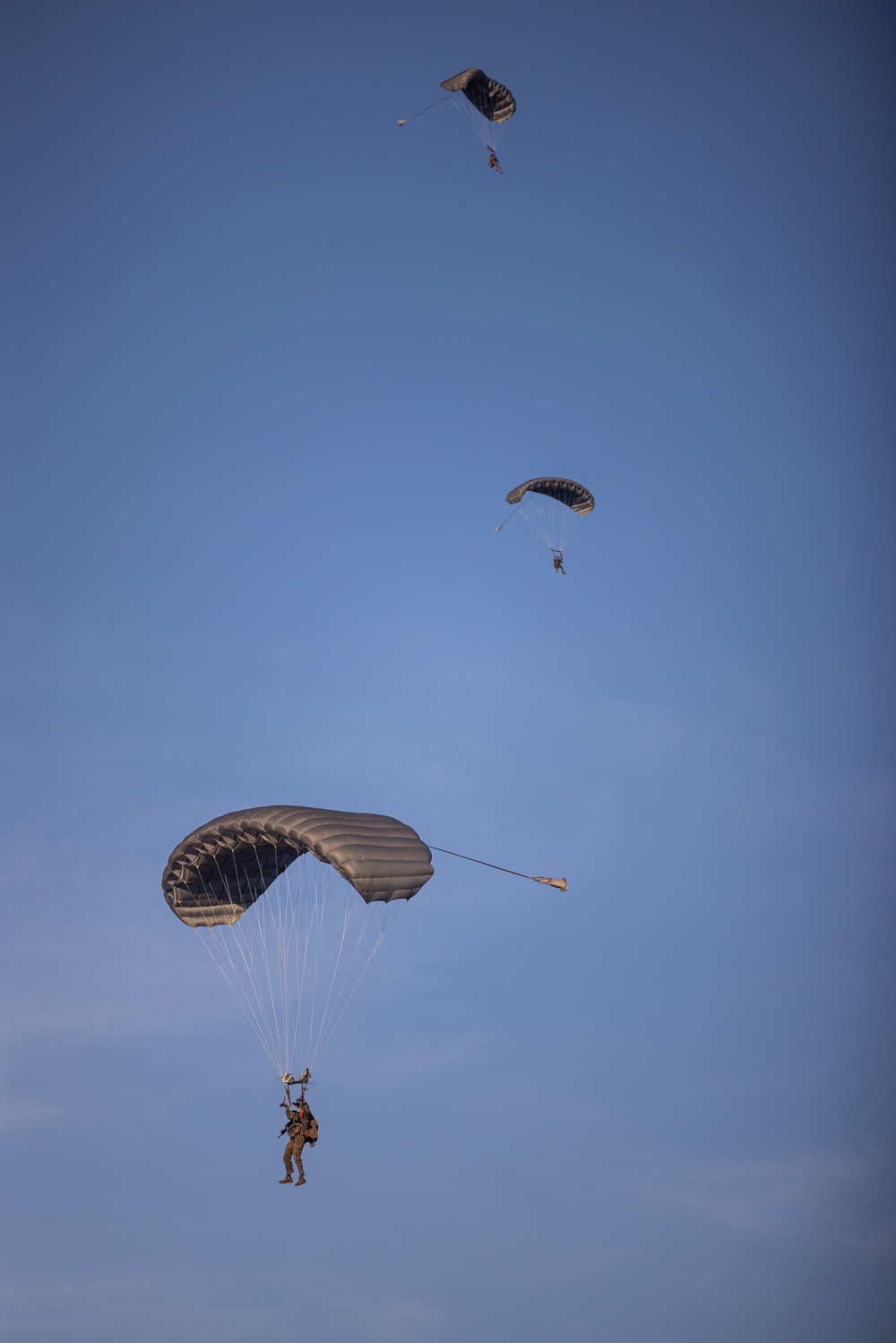 24th MEU MSPF Conducts Parachute Insertion