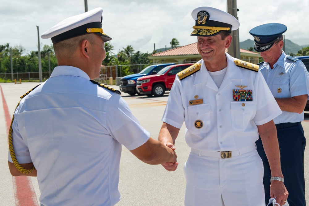 ROK Dokdo (LPH-6111) Pulls Into Guam