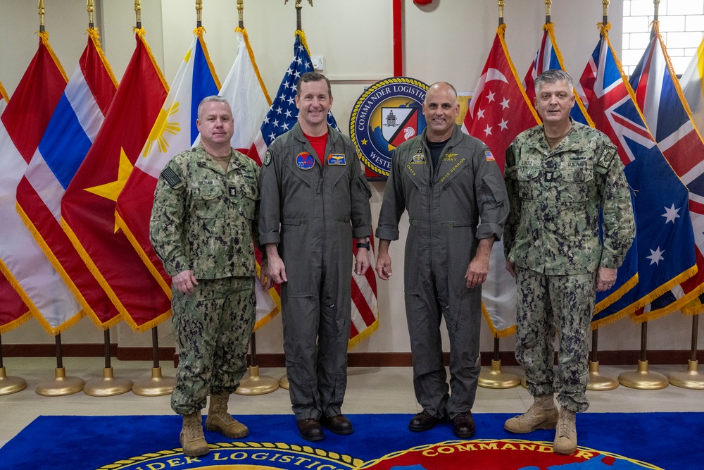 COMLOG WESTPAC Hosts Naval Air Force Reserve