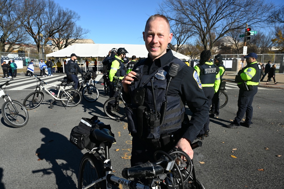 D.C. Guard supports Metropolitan Police during March for Israel on National Mall