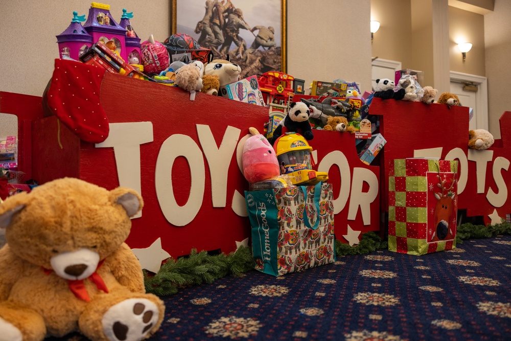 The Quantico Spouses' Social Club hosts a Toys for Tots luncheon and toy collection event