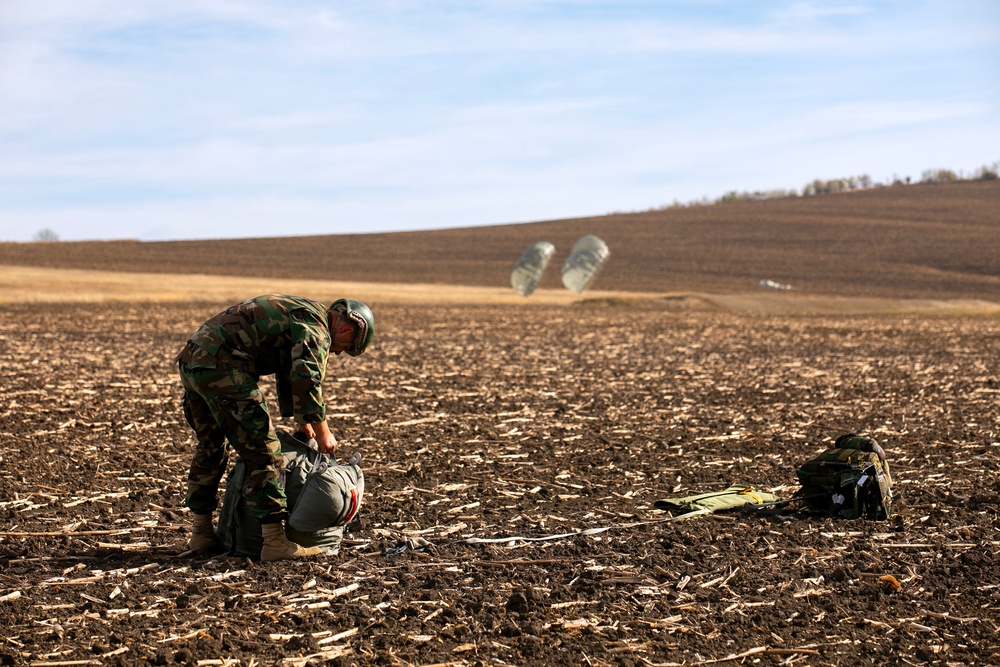 SOCEUR Conducts Multilateral Training With Moldova