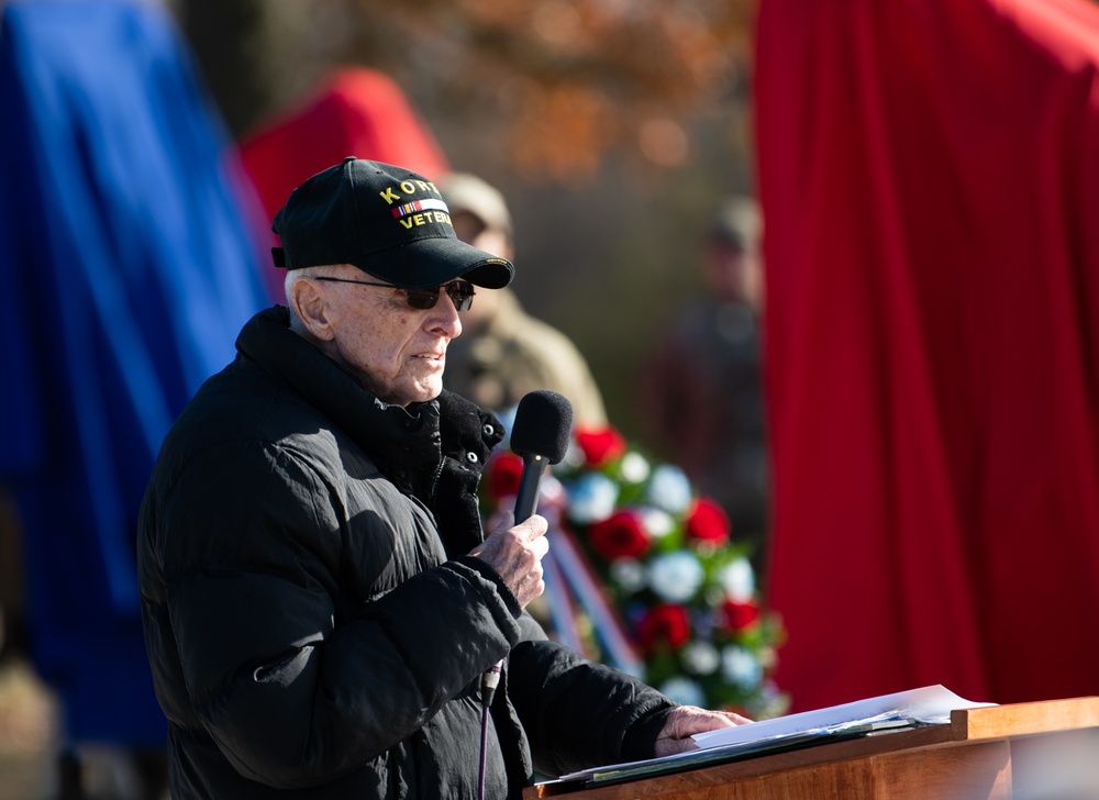 122nd Fighter Wing Airmen assist with Korean War memorial unveiling