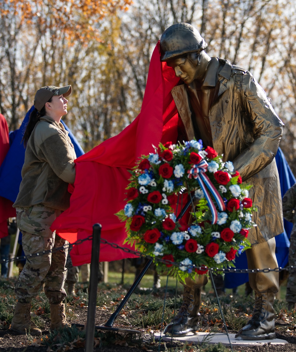 122nd Fighter Wing Airmen assist with Korean War memorial unveiling