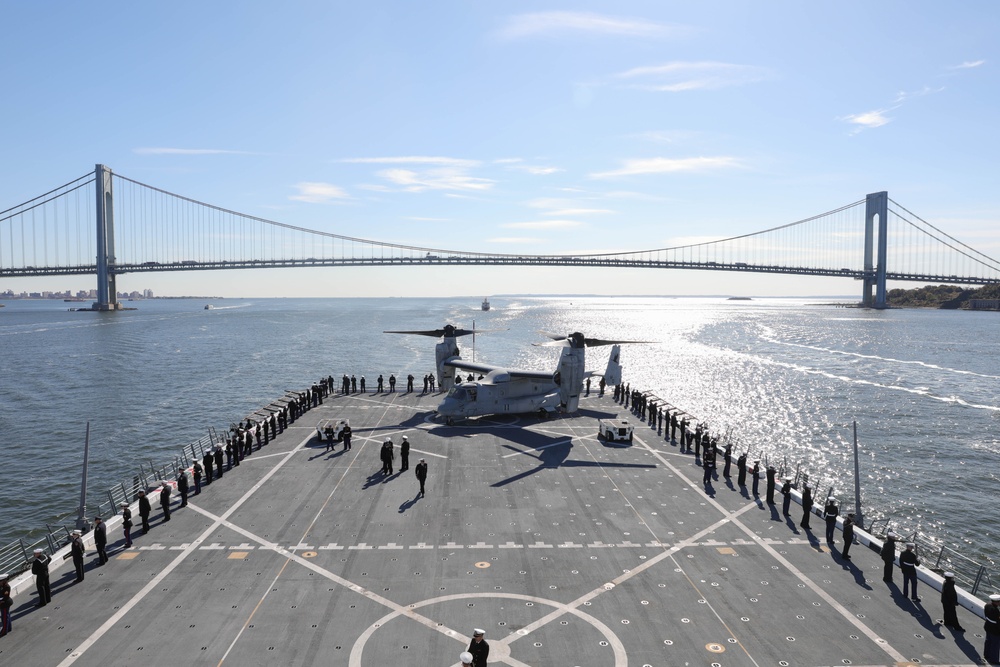 USS New York (LPD 21) Pulls into Manhattan Cruise Terminal for Veterans Week NYC 2023