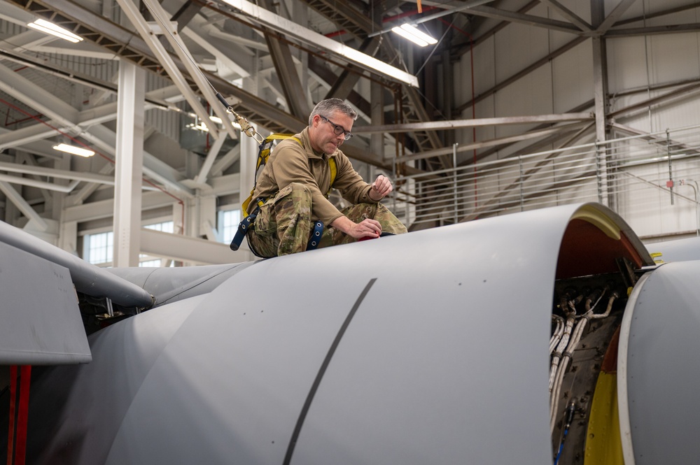 434 MXS kicks off new mission, now responsible for most AFRC KC-135 periodic inspections