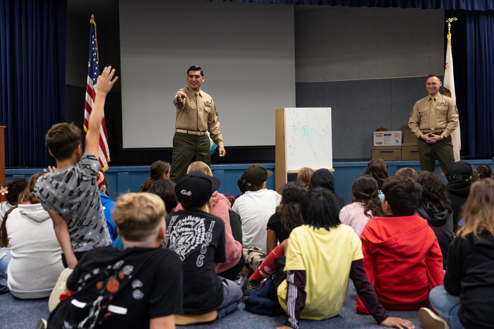 Marines Teach Meteorology to 5th Graders