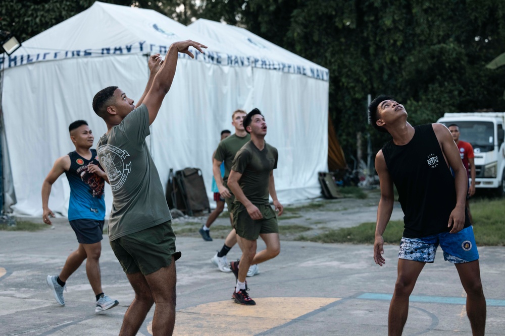 MRF-SEA, Philippine Marines play basketball