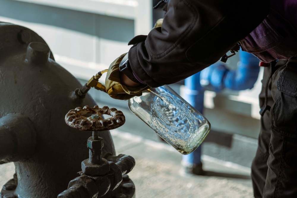 USS Carl Vinson (CVN 70) Sailors Conduct Fueling-at-Sea