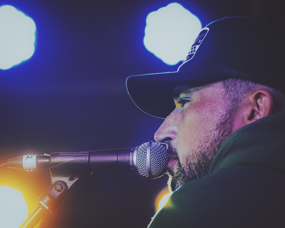 Michael Ray visits Okinawa