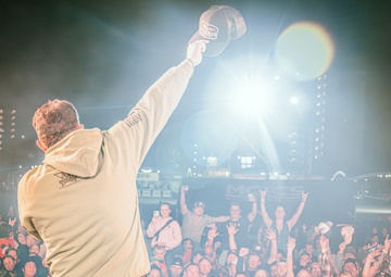 Michael Ray visits Okinawa