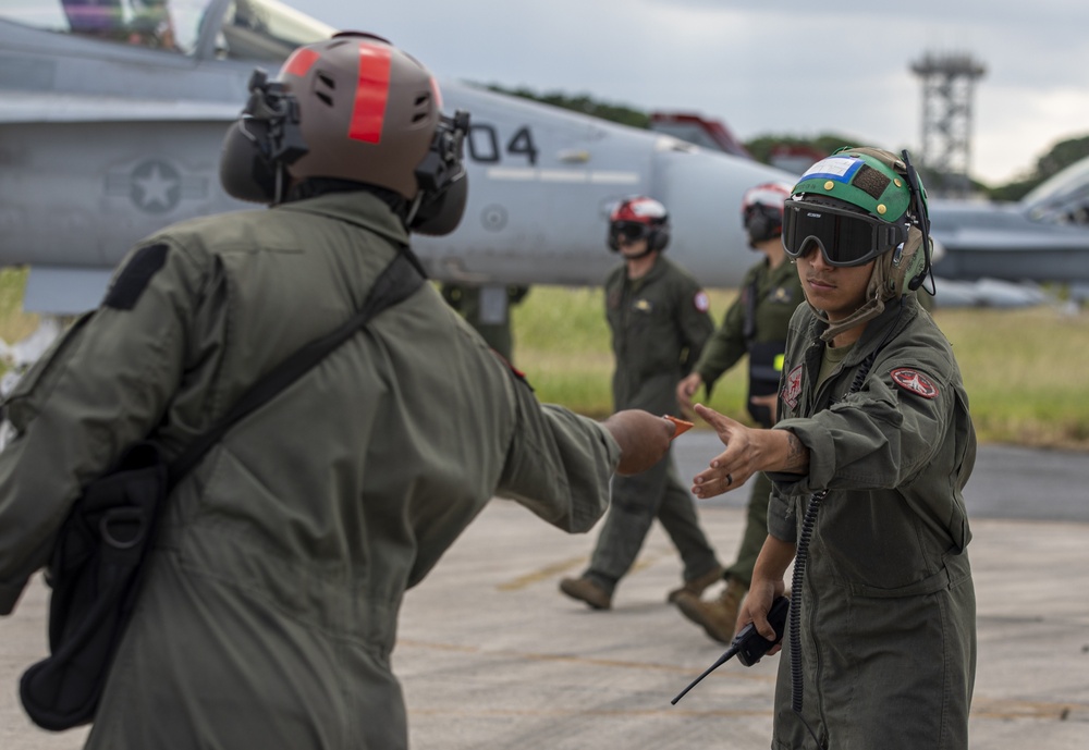 Resolute Dragon 23 | 1st MAW conducts distributed flight operations at Kadena Air Base