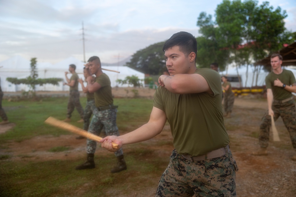 KAMANDAG 7: MRF-SEA Marines learn Stick Fighting with Philippine Marines