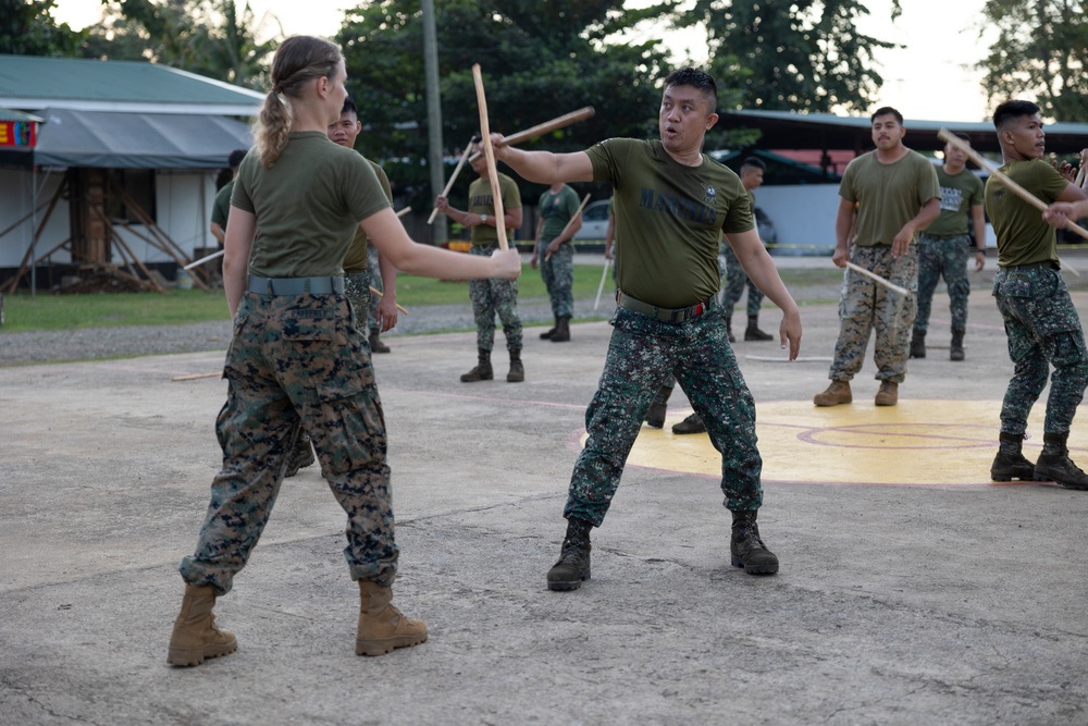 KAMANDAG 7: MRF-SEA Marines learn Stick Fighting with Philippine Marines