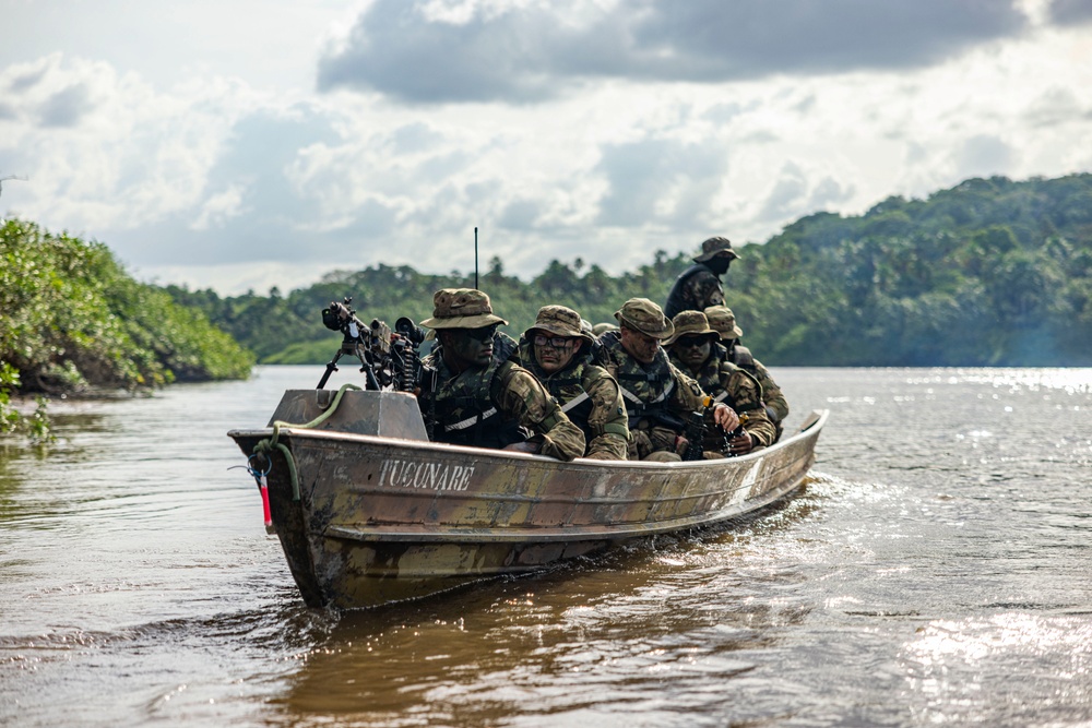 U.S., Brazilian soldiers conduct river and jungle movement to conduct mock-reconnaissance