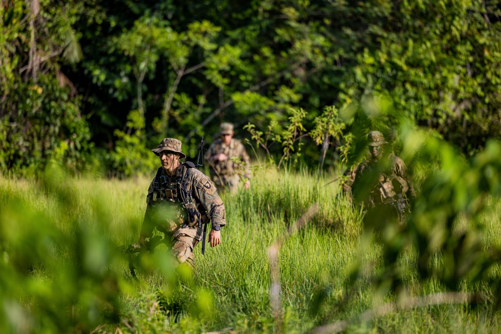 U.S., Brazilian soldiers conduct river and jungle movement to conduct mock-reconnaissance