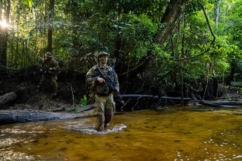 U.S., Brazilian soldiers conduct final movement and assault in front of SV24 Distinguished Visitors