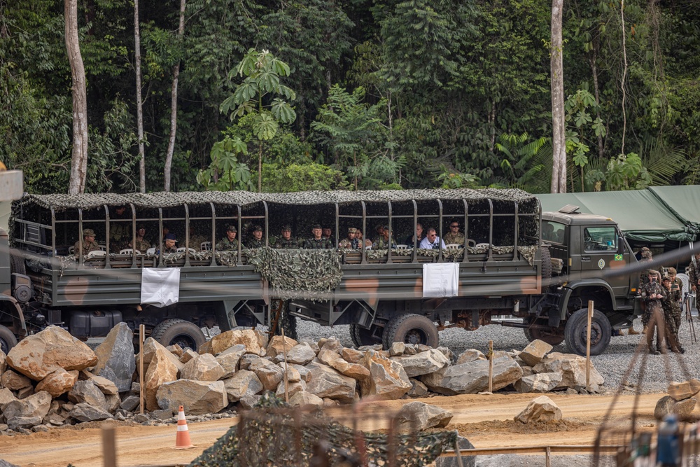 U.S., Brazilian soldiers conduct final movement and assault in front of SV24 Distinguished Visitors