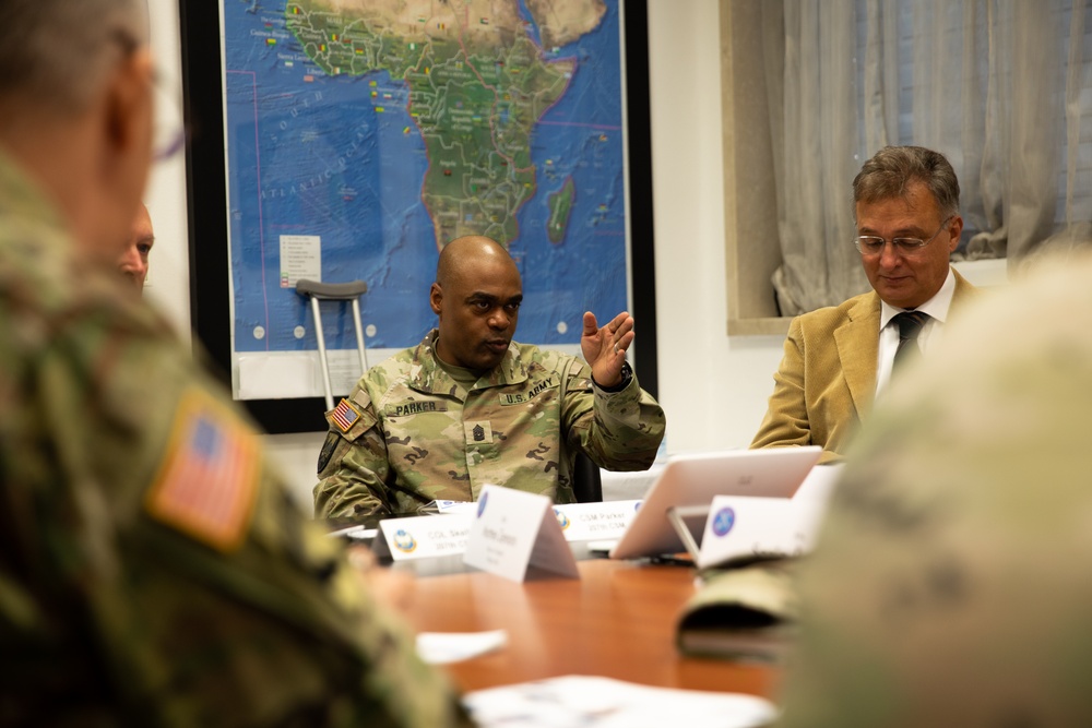 Vicenza Mayors visit 207th Military Intelligence Brigade