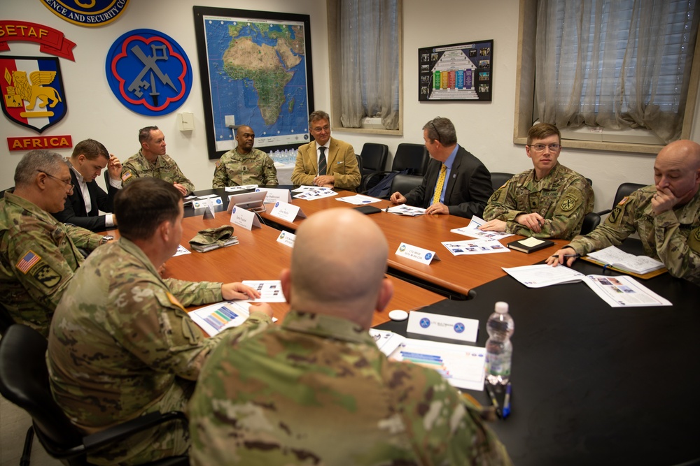 Vicenza Mayors visit 207th Military Intelligence Brigade