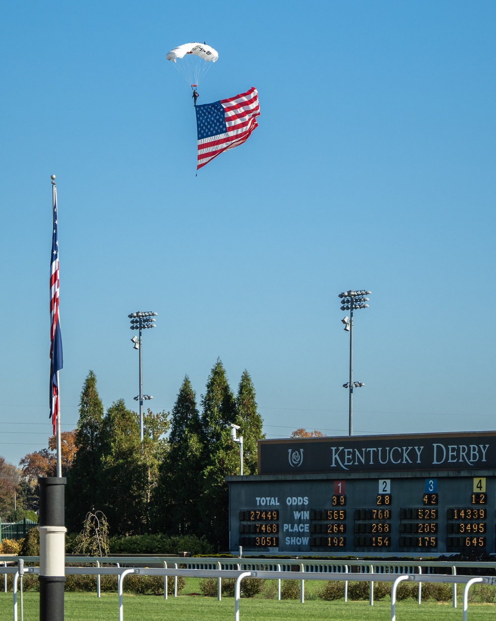 Program honors family of fallen at Churchill Downs