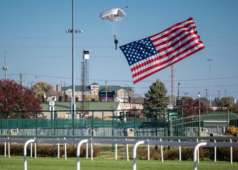 Program honors family of fallen at Churchill Downs