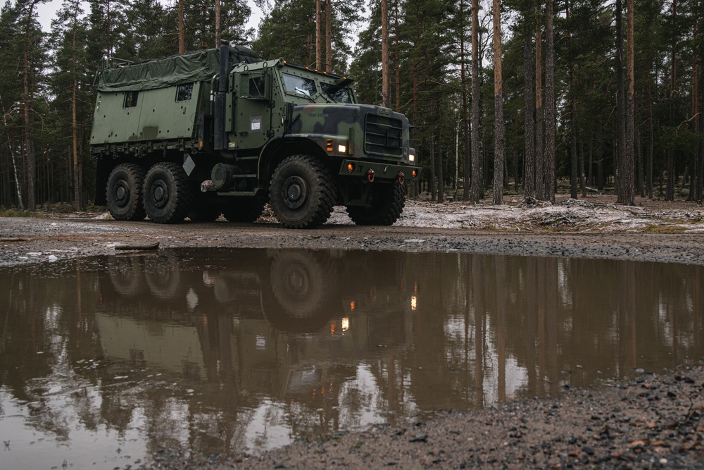 CLB-6 and Finnish Nylands Brigade Conduct a Long-Range Convoy