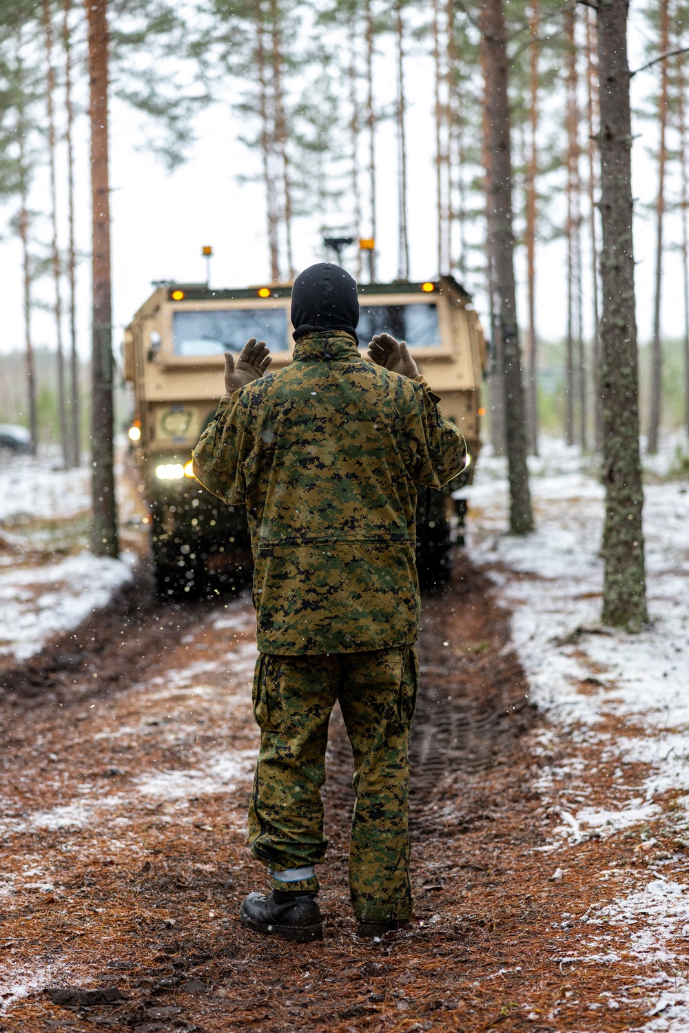 CLB-6 and Finnish Nylands Brigade Conduct a Long-Range Convoy