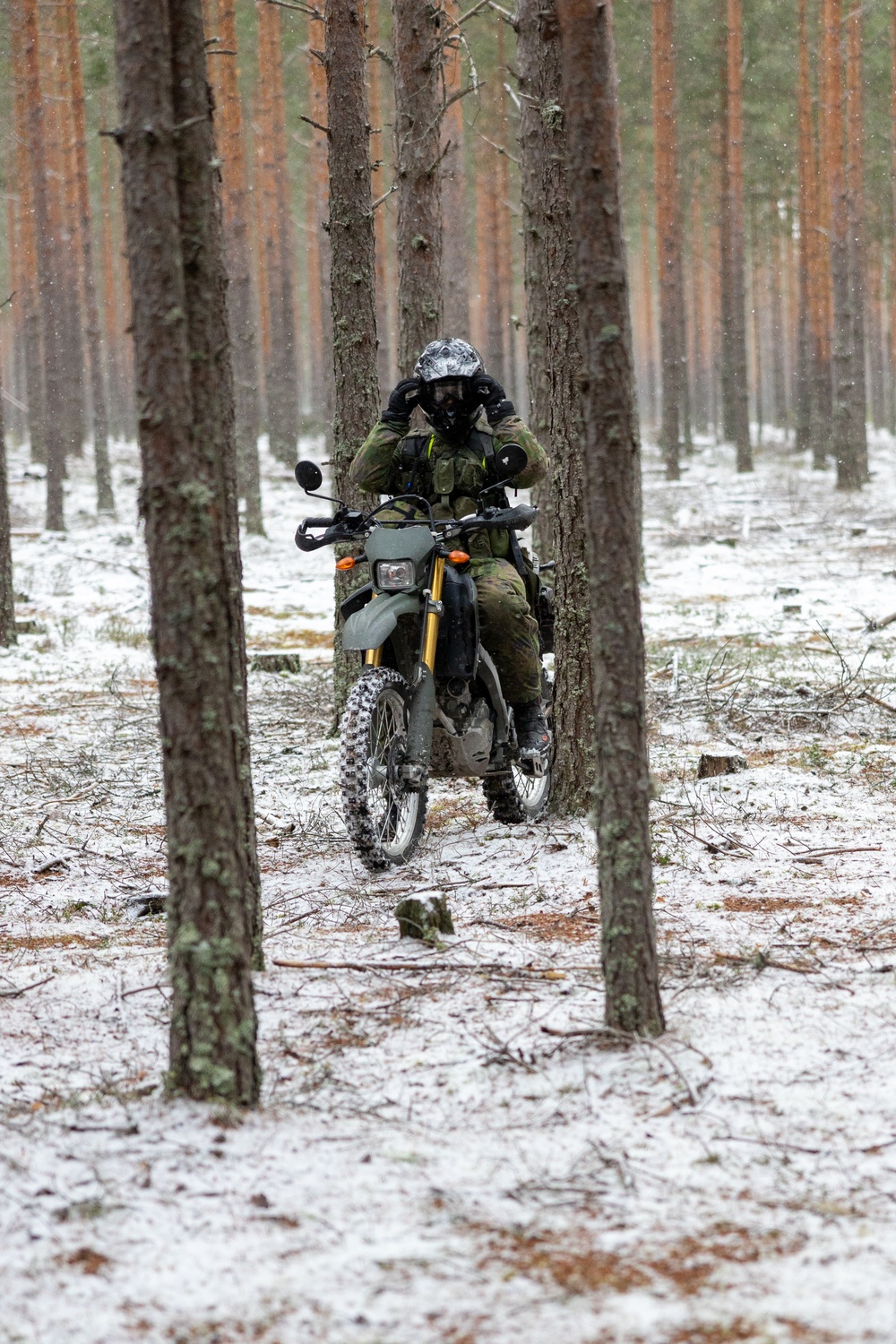 CLB-6 and Finnish Nylands Brigade Conduct a Long-Range Convoy