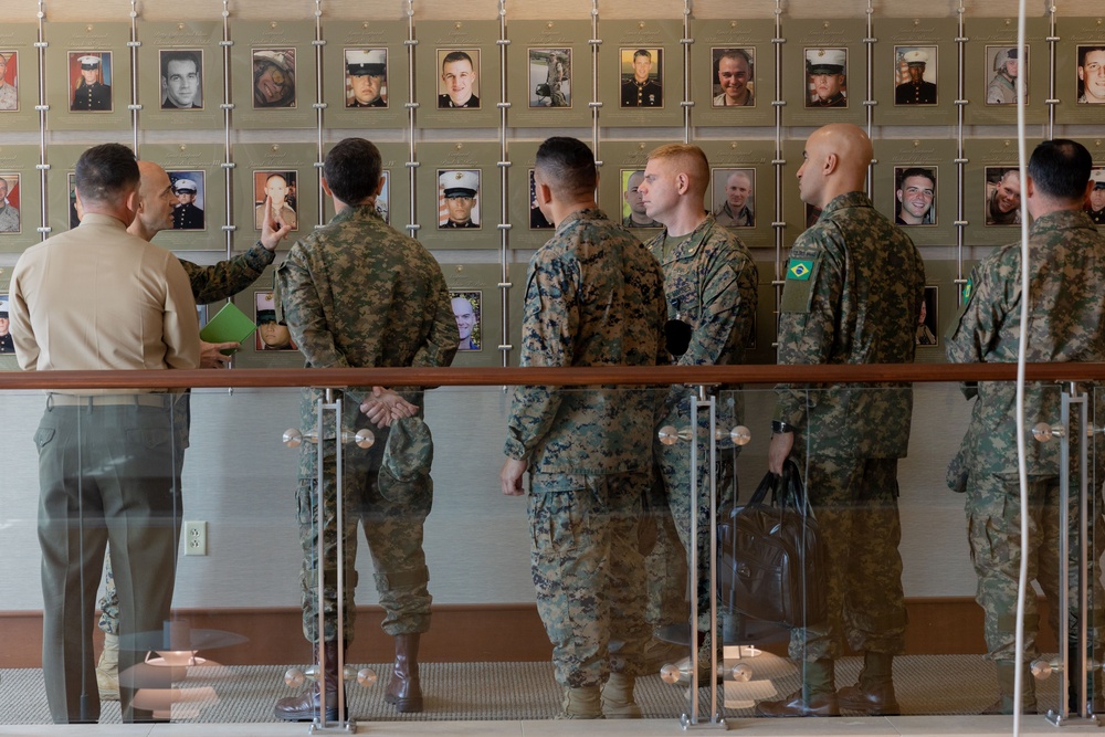 Brazilian Marine Corps Vice Admiral Pedro Luiz Gueros Taulois visits U.S. Marine Corps Support Facility, New Orleans, Louisiana