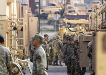 2/82 Field Artillery conducts Emergency Deployment Readiness Exercise
