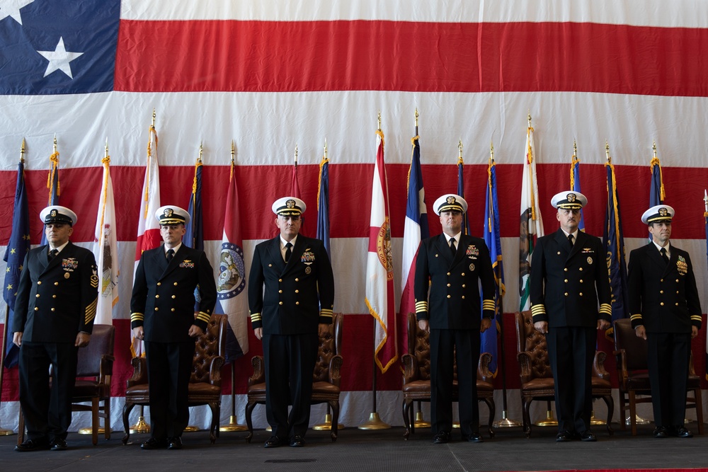 HSC-26 Conducts Change of Command Ceremony