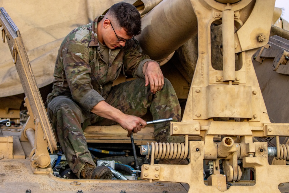 2/82 Field Artillery conducts Emergency Deployment Readiness Exercise