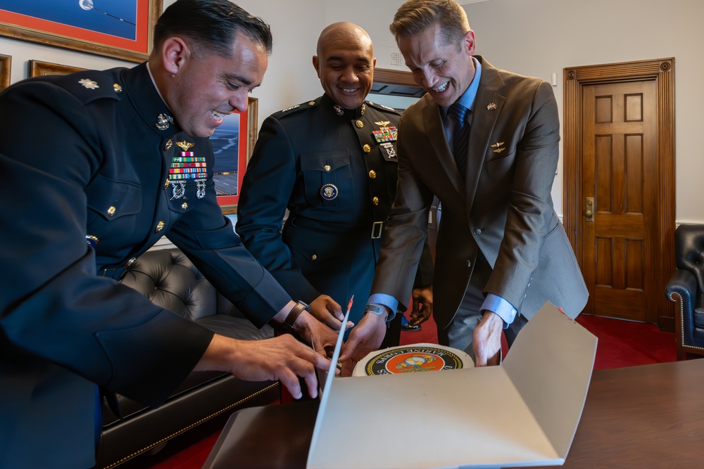 Lt. Gen. Cavanaugh wishes Rep. McCormick a happy Marine Corps birthday