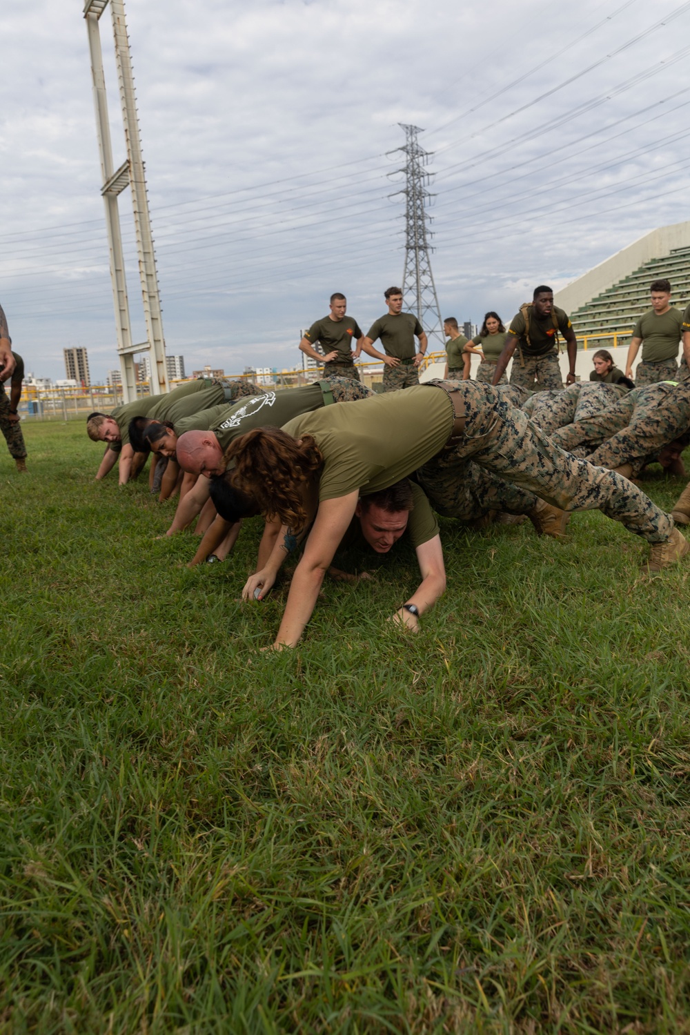 MWHS-1 and MWCS-18 Face Off in a Field Meet