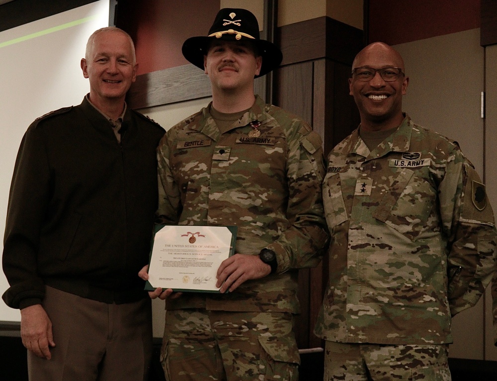 Director of the Army National Guard Speaks at Illinois Army National Guard Commander's Guidance Seminar