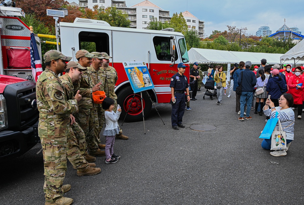 US, JP firefighters unite for local fire prevention drill