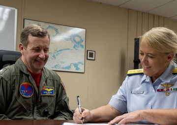 COMLOG WESTPAC Hosts U.S. Coast Guard Commander, Operational Logistics Command