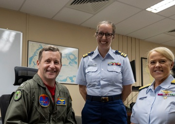 COMLOG WESTPAC Hosts U.S. Coast Guard Commander, Operational Logistics Command