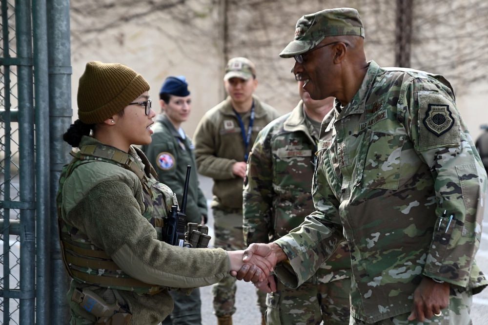 US Chairman of the Joint Chiefs of Staff visits Osan AB