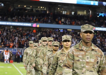Chicago Bears NFL Salute to Service Game Hosts Army Reserve Soldiers for Oath of Enlistment Ceremony