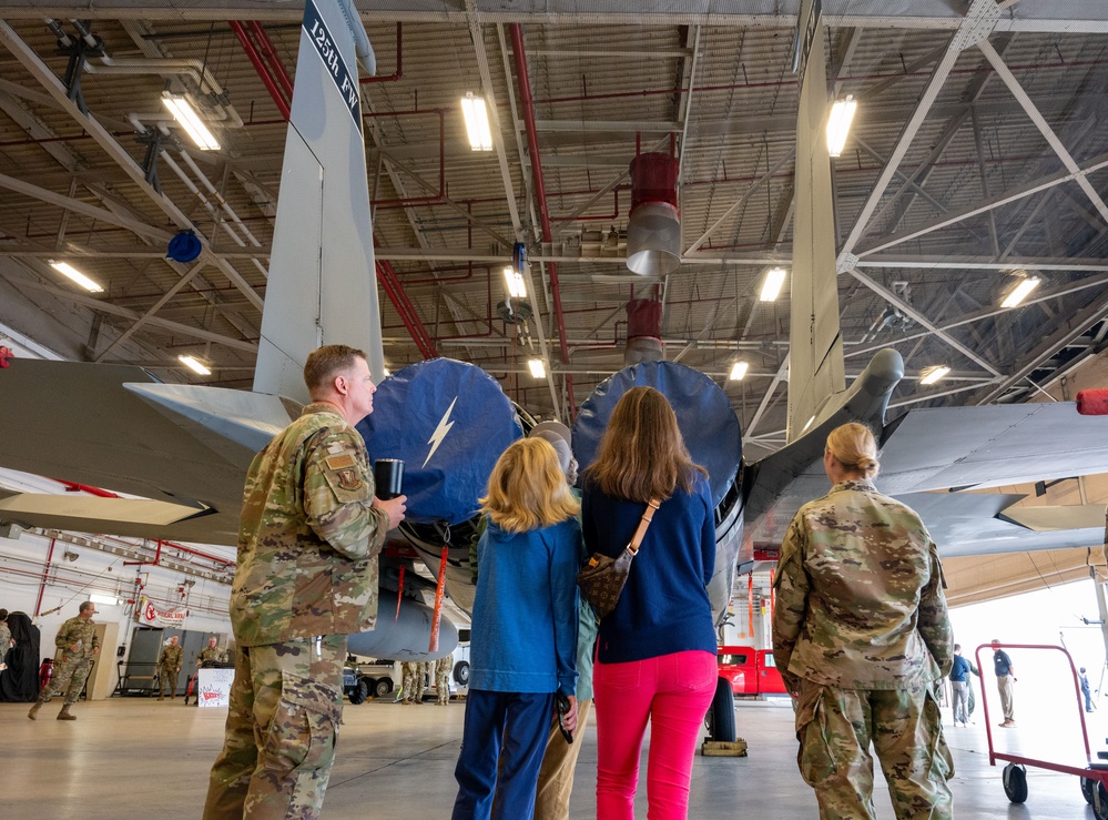 125th Fighter Wing welcomes friends of the FANG