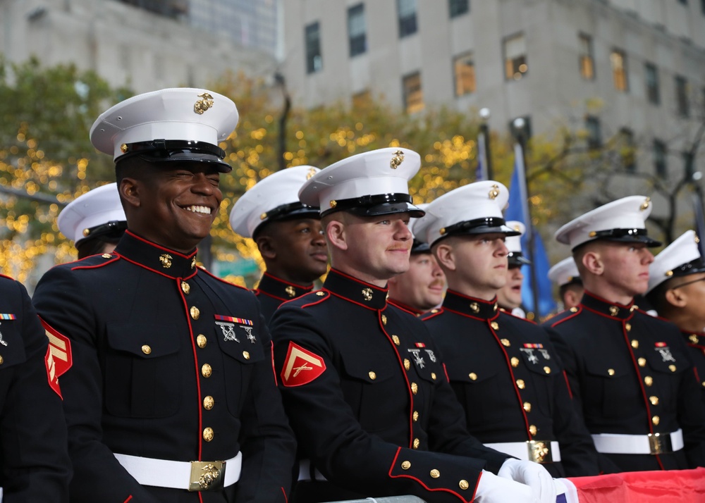 Service Members Attend Today Show for Veterans Day