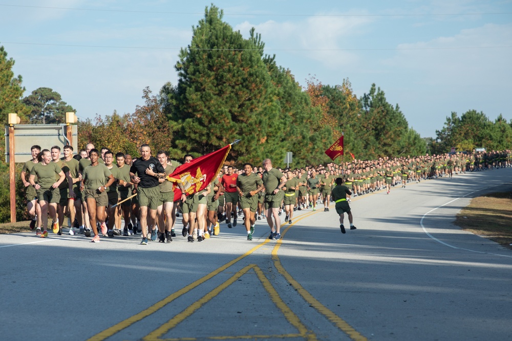 Marine Corps Combat Service Support Schools celebrates 248th birthday of the Marine Corps with motivational run