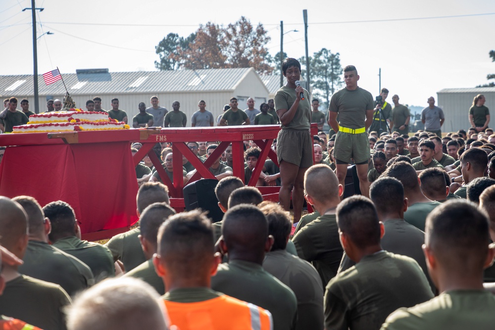 Marine Corps Combat Service Support Schools celebrates 248th birthday of the Marine Corps with motivational run