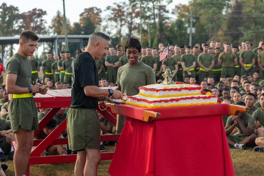 Marine Corps Combat Service Support Schools celebrates 248th birthday of the Marine Corps with motivational run